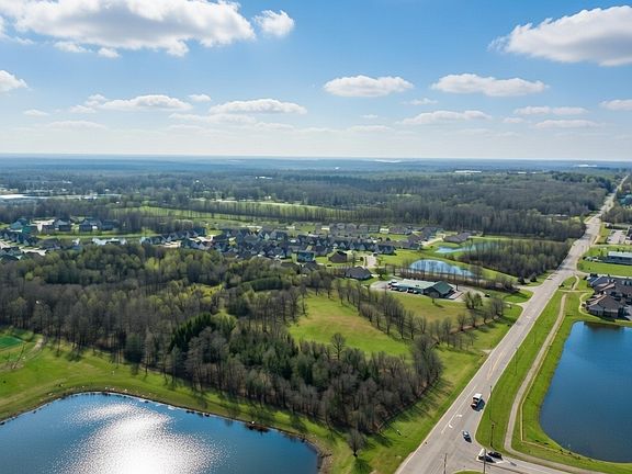 5th image of 15055 Gray Rd