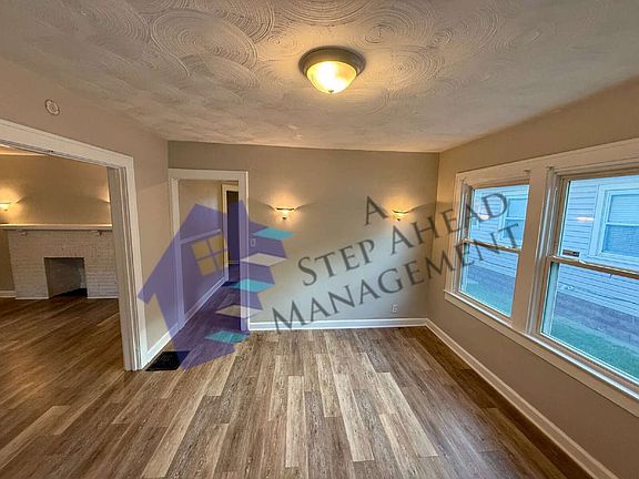 4th image of 256 Berkley Rd