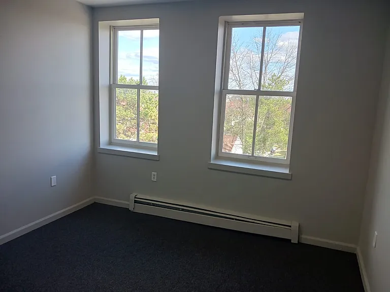 588-612 E Main St #598-C — Photo 10