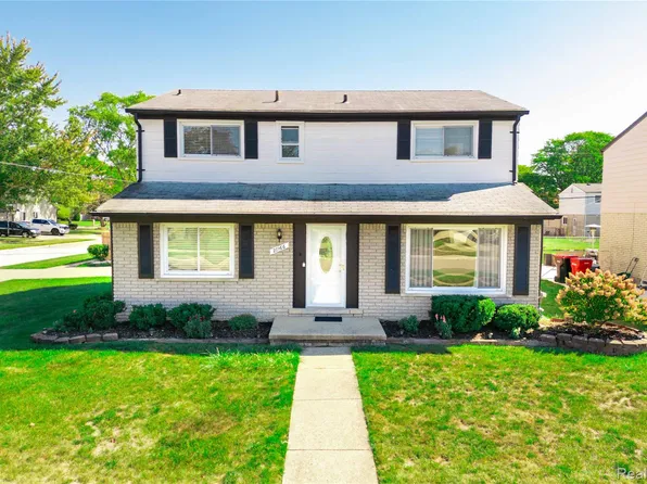 27166 Sutherland St, Southfield, MI 48076