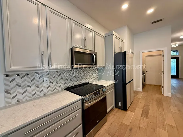 13658 Kayak Ct — Photo 12