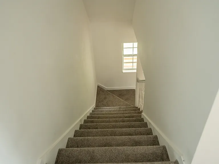 1001 Old Eastside Rd — Photo 34