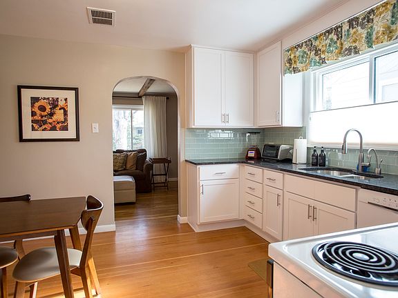Open and Spacious Kitchen