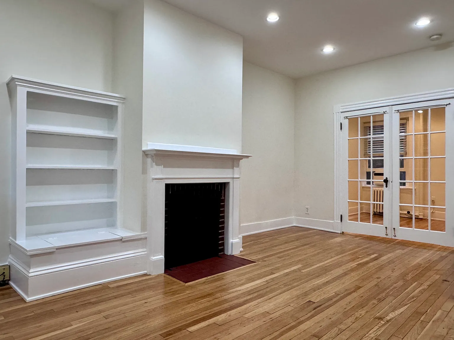 1 bed, 500 sqft, $3,200 — Photo 2