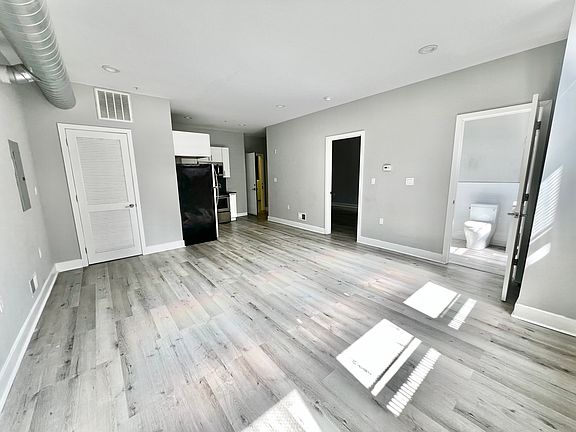 3rd image of 1507 S 17th St #1O3B