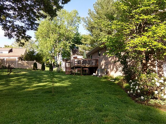 5th image of 713 Clamar St