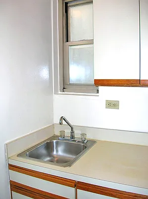 Rented by City Connections Realty | media 20