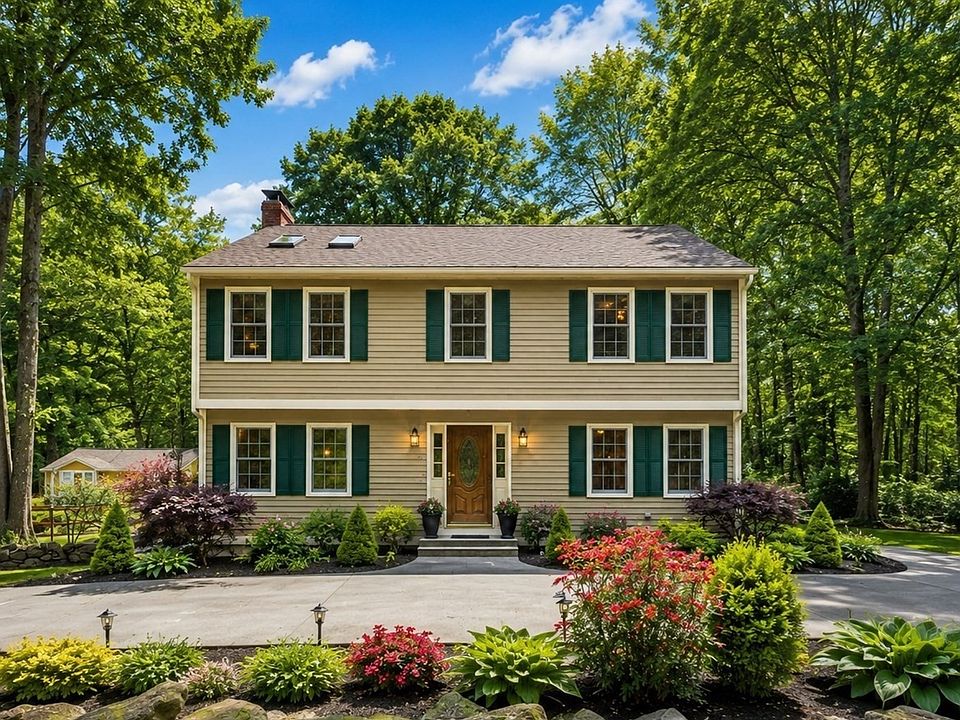 1st image of 32 Sibley Rd