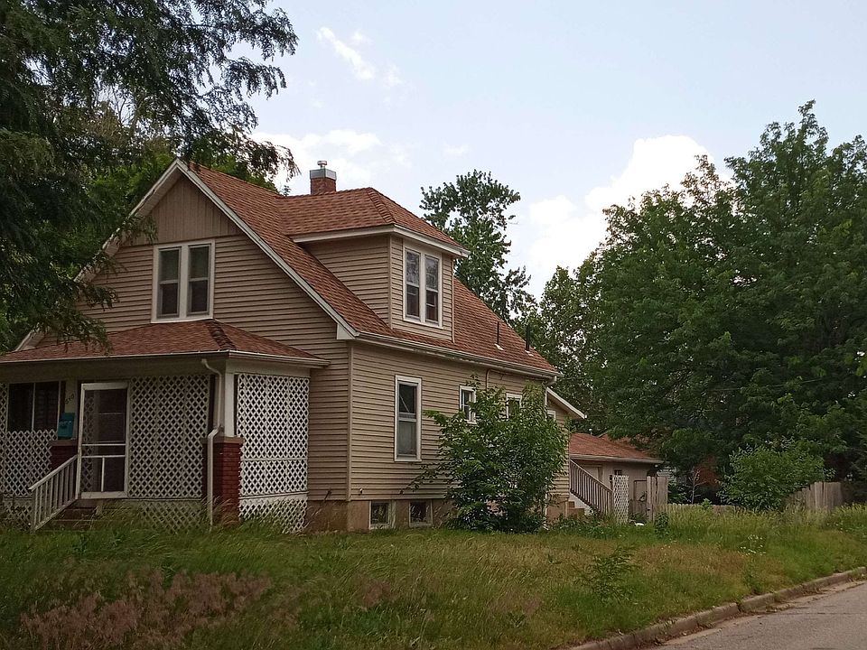 2nd image of 640 S 11th St