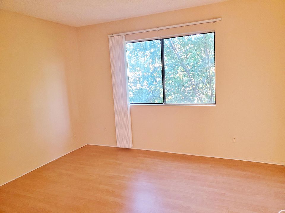 1st image of 719 E Acacia Ave #Yjzwhhxkk