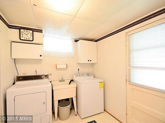 3rd image of 1034 Welsh Dr