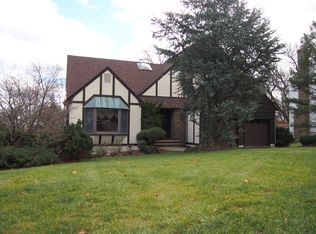 22 Hillock Ave, Hawthorne, NJ 07506