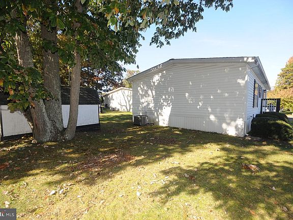 4th image of 31 Swift Run Dr