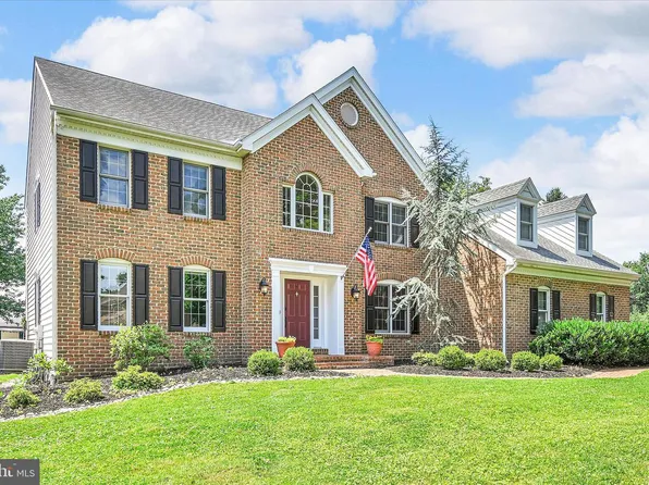 2958 Hearthside Ln, Lancaster, PA 17601