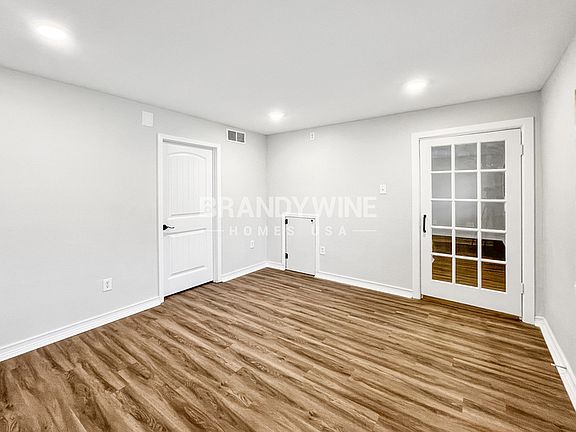 5th image of 508 Thompson Dr #508