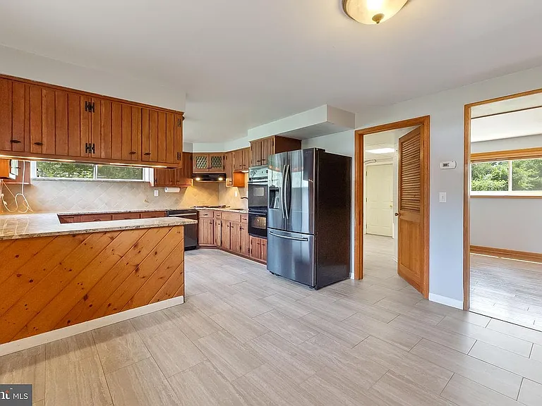 218 Belmont Dr SW — Photo 18