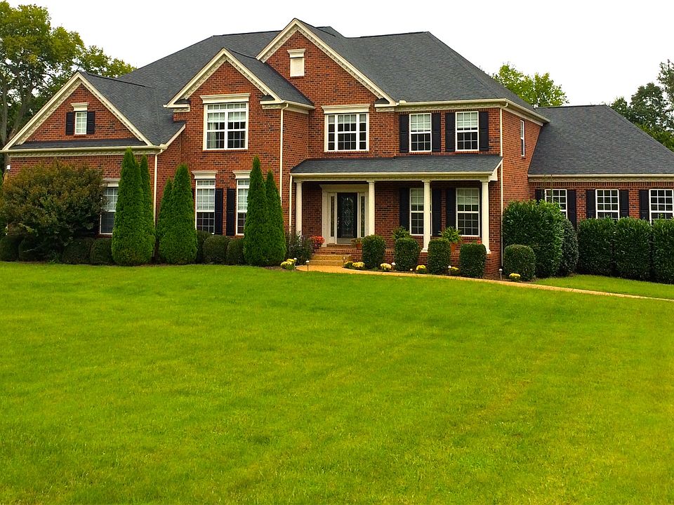1st image of 103 Ellington Dr