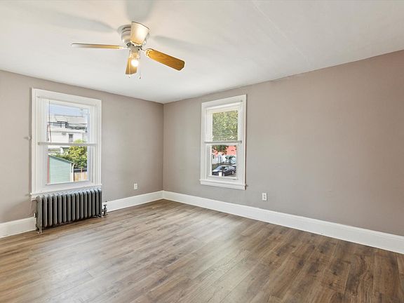 3rd image of 731 W Lafayette St Floor 2