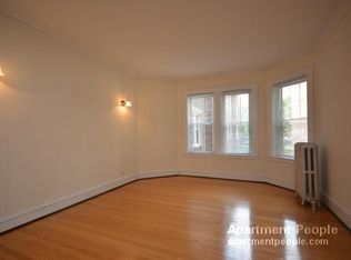 7009 N Ridge Blvd APT 1S, Chicago, IL 60645