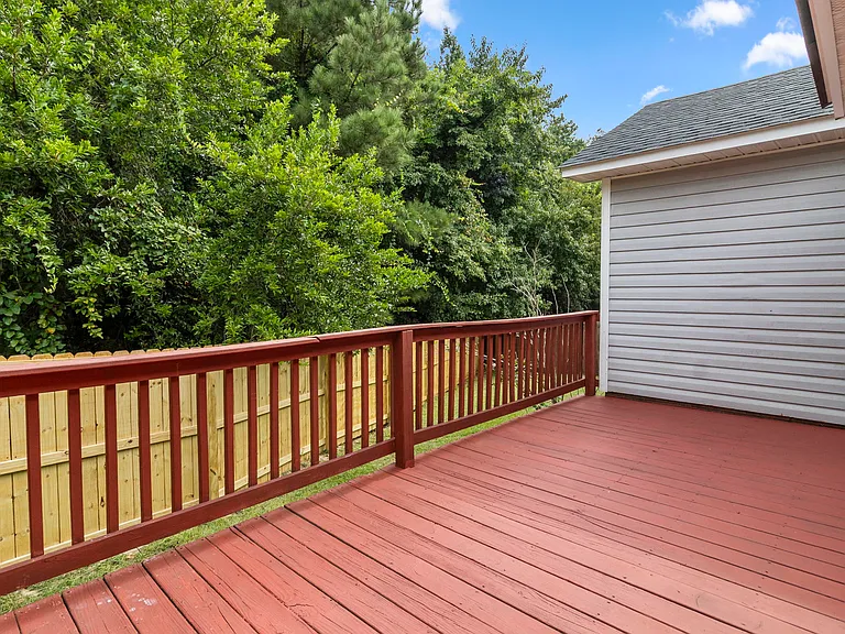 530 Sunpointe Dr — Photo 32