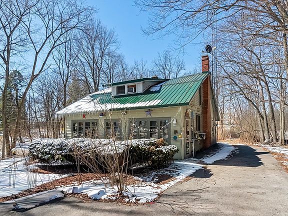 2nd image of 2651 N 45th Rd