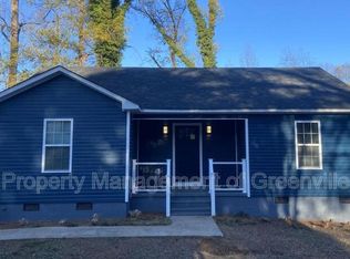 38 4th St, Greenville, SC 29611