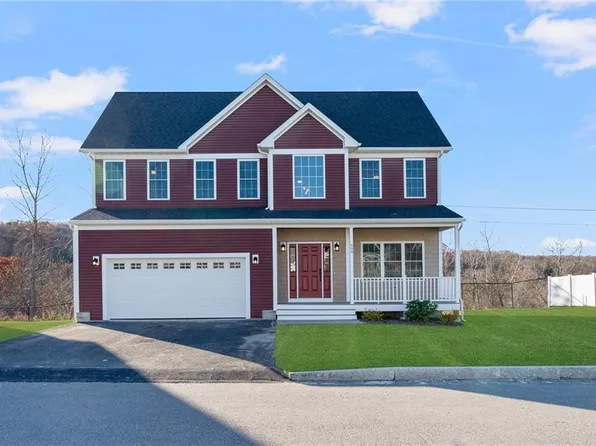 499 Louise St, Woonsocket, RI 02895