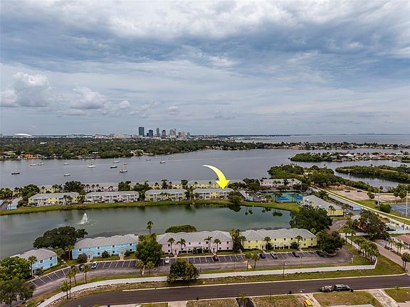 2nd image of 222 Pompano Dr SE #H