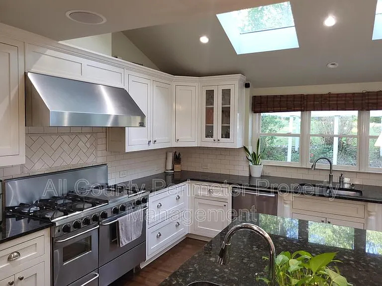 363 Indian Hills Trl — Photo 9