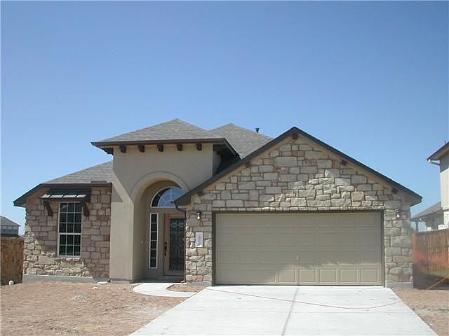 1st image of 2900 Angelina Dr