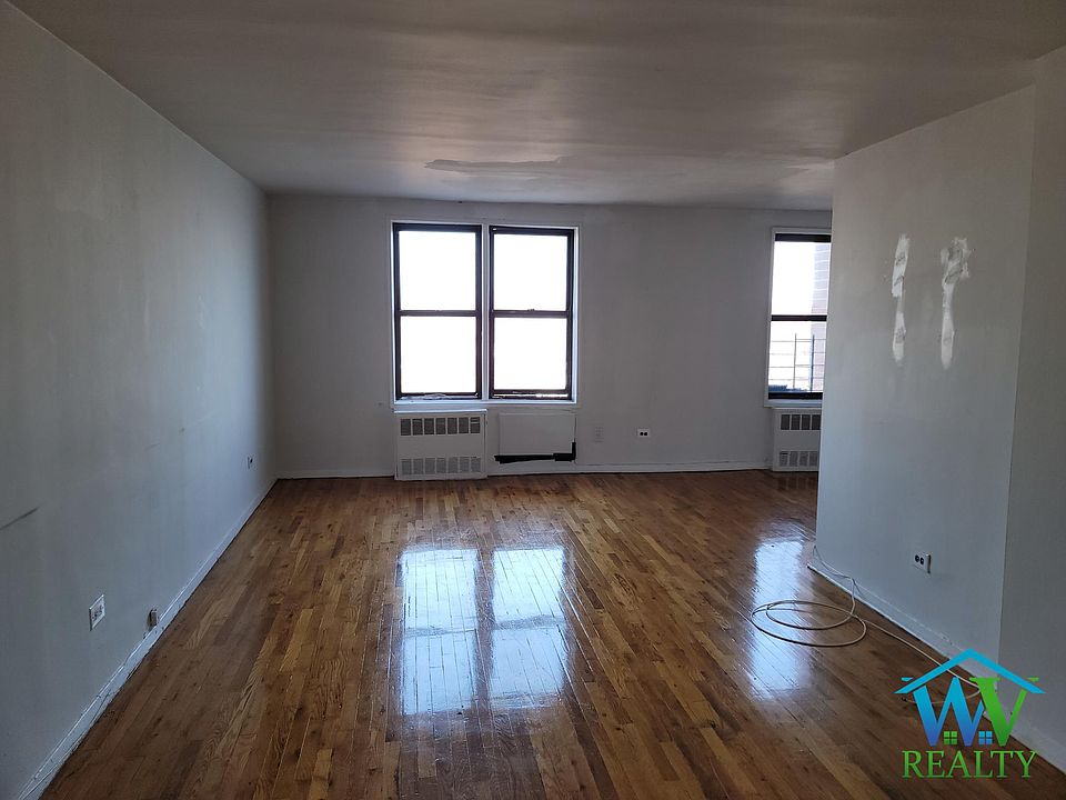 1st image of 3257 Randall Ave #6G