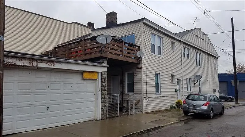 4308 Main St photo 1
