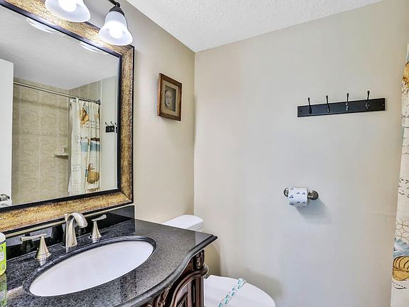 5th image of 8600 Ridgewood Ave #2102