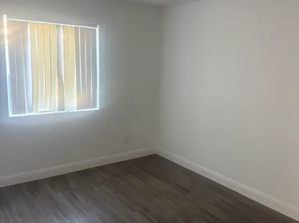 8597 1/2 S Milton Ave #5, Parlier, CA 93648
