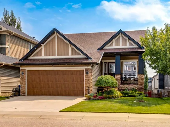 202 W Silverado Bank Cir SW, Calgary, AB T2X 0K9