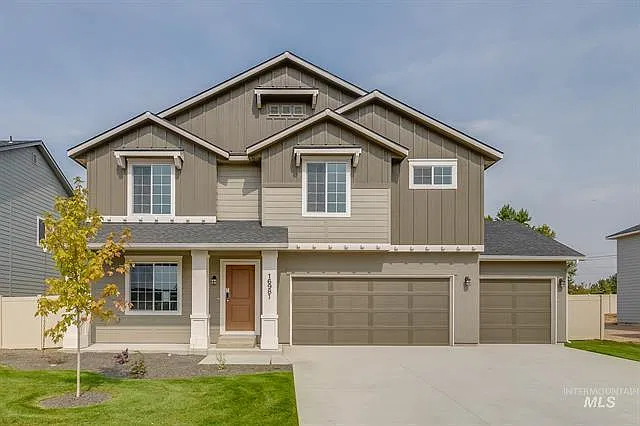 4 bed, 2.5 bath, 2530 sqft, $2,695 — Photo 1