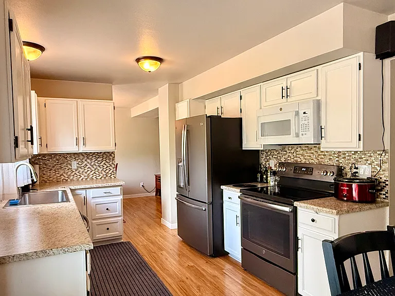 602 Crosstrail Dr #C — Photo 9