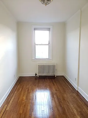 Rented by Astoria Realty | media 4