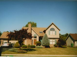 369 Montvale Ln, Rochester, NY 14626