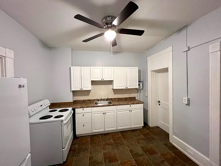 710 N Queen St #2 — Photo 8