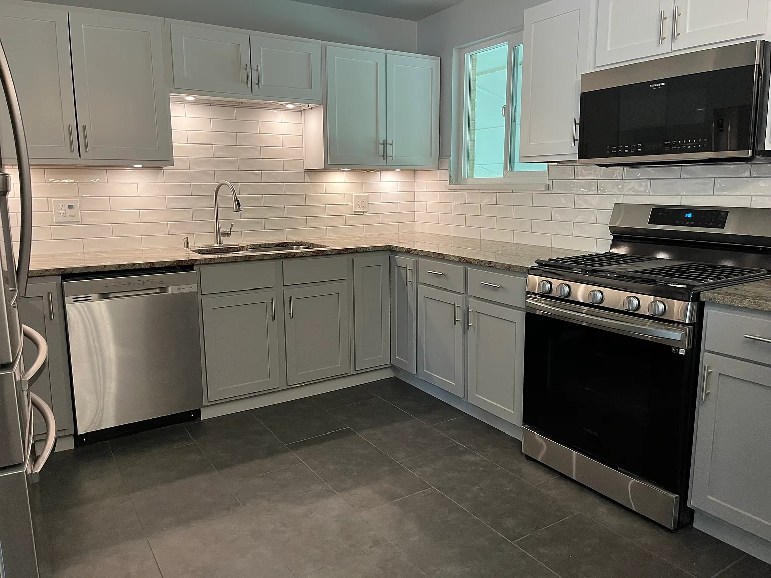 5 bed, 2274 sqft, $1,400 — Photo 4