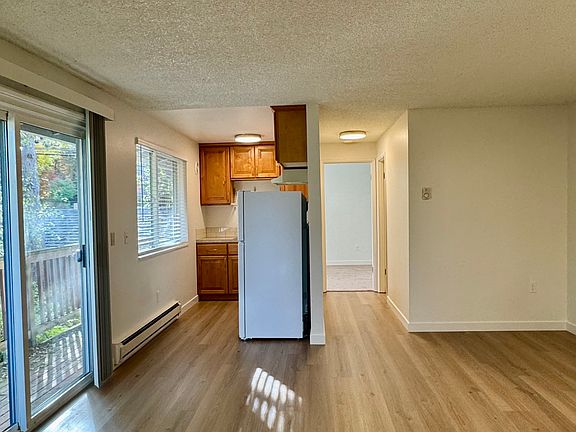 3rd image of 602 Kirkland Ave APT 7