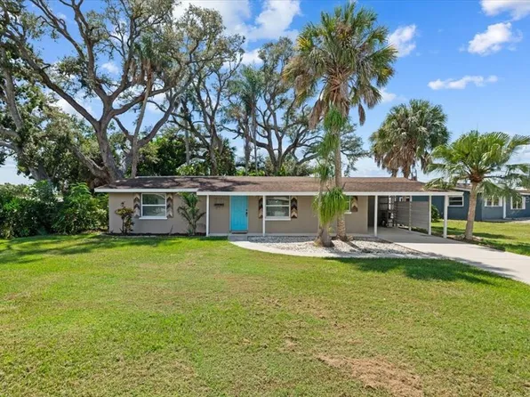 311 Dorchester Dr, Venice, FL 34293