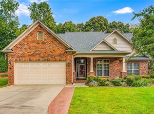 2657 Belwick Village Dr, Winston Salem, NC 27106