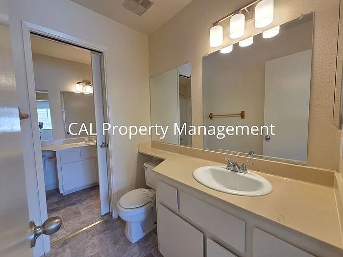 1841 Cherokee Dr — Photo 10