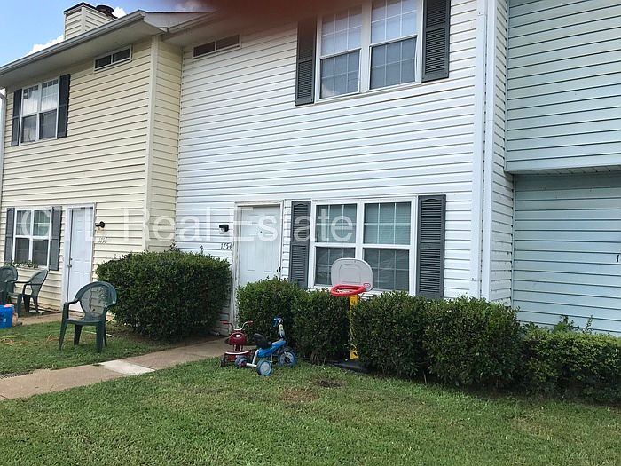 1st image of 1754 Bob White Ln SE