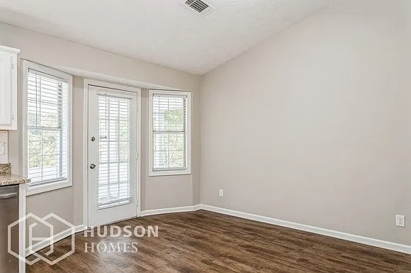 3104 Rock Pine Ct — Photo 4