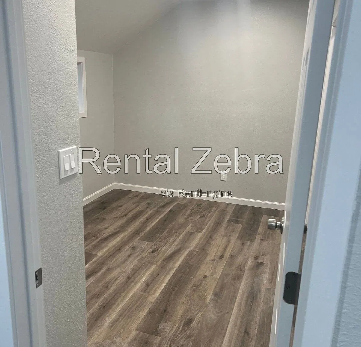 1 bed, 1.0 bath, 400 sqft, $1,950 — Photo 1