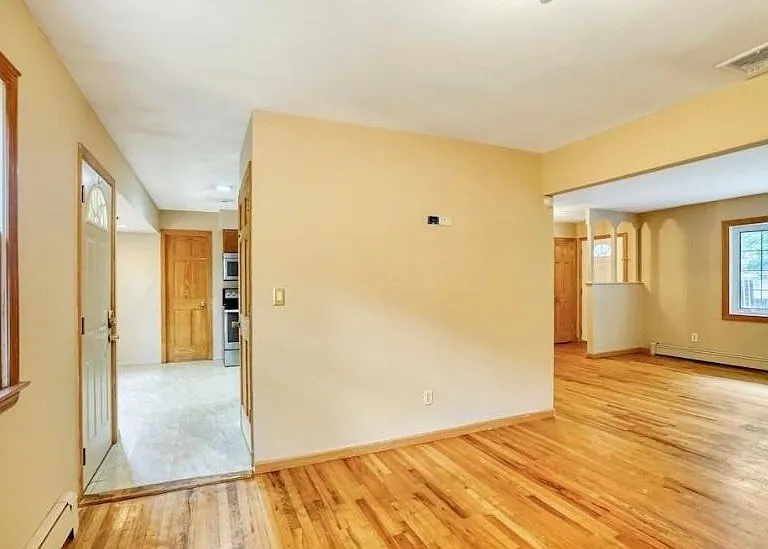 6 Willow St — Photo 13