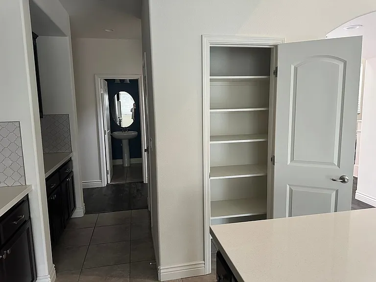 260 Waterfall Rd — Photo 8